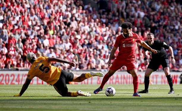 出过人的球 出过人的球